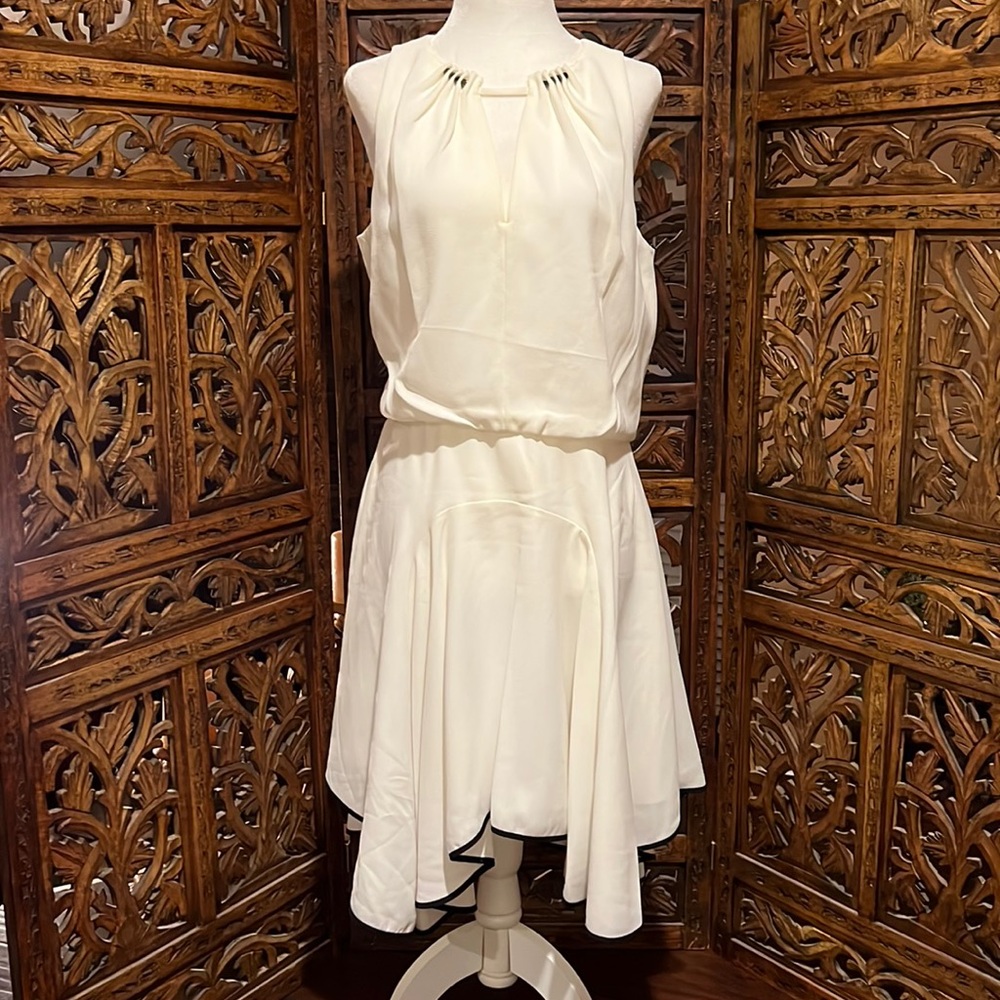 HALSTON - Picture 2 of 10